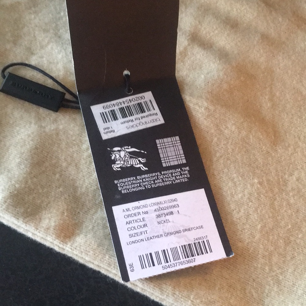 Burberry Bag - Picture 5 of 6